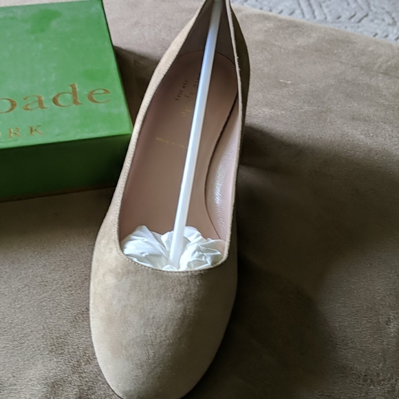 SOLD! - Picture 4 of 4